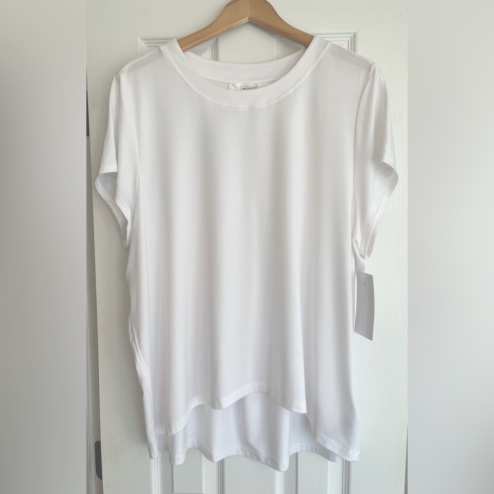 NWT Athleta “Power of She” T-shirt - Picture 2 of 4